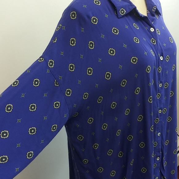 Free People Oversized Medallion Blouse - Picture 9 of 14